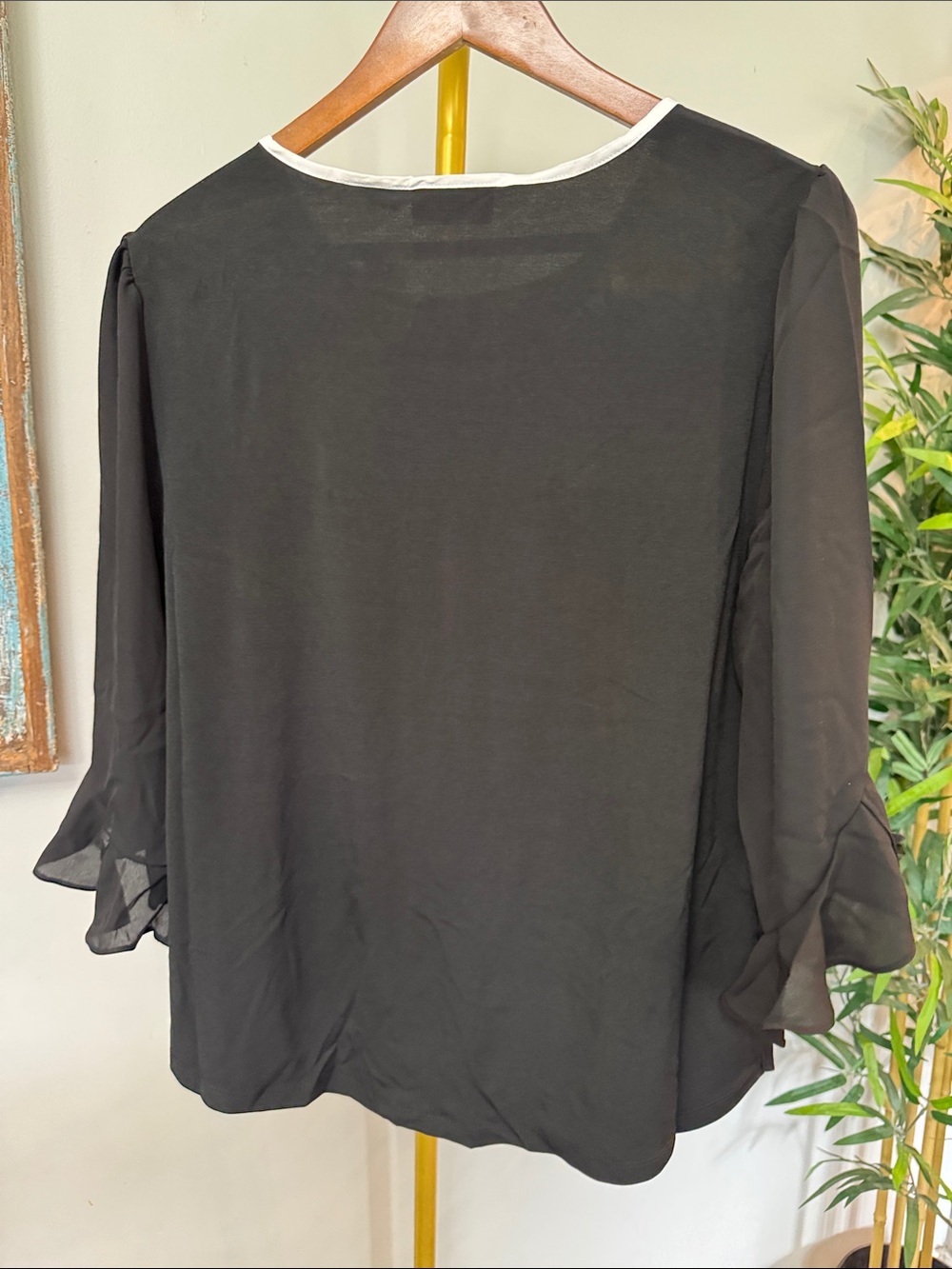 New York & Company Black polyester Blouse White Trim silver zipper accents NWT L - Picture 6 of 11